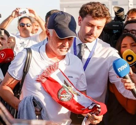 ue, 否有兴趣接 ue, 否有兴趣接